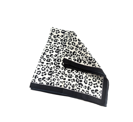 Day&Eve Leopard Scarf- black