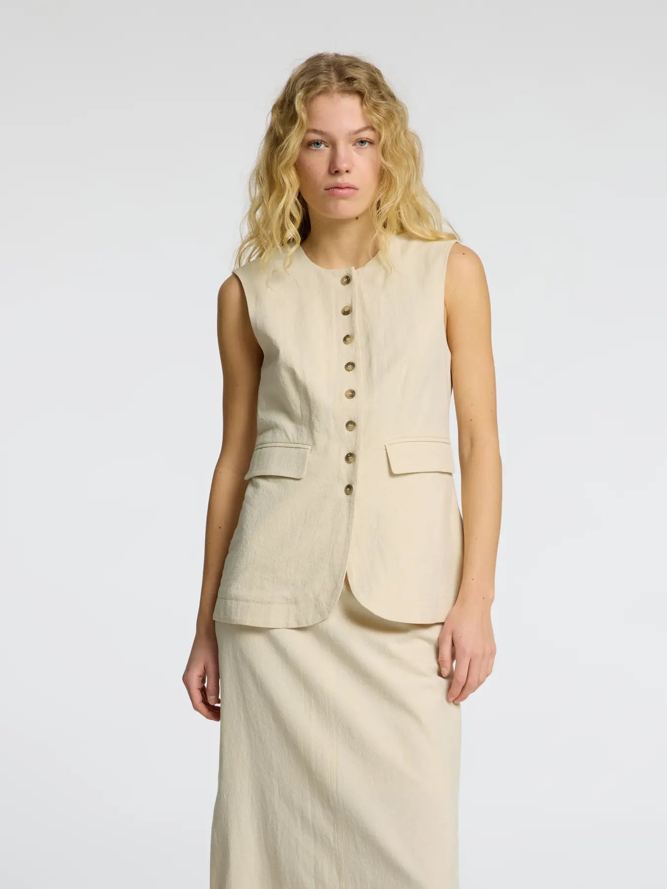 Iluna Buttoned Pocket Vest Sandshell