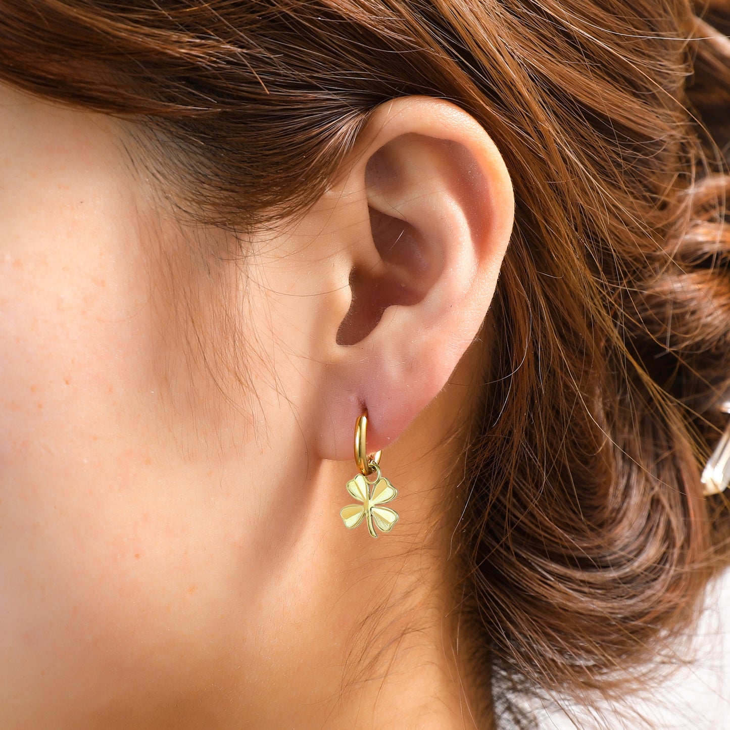 Oorbellen Simple Clover Hoop E5403-2
