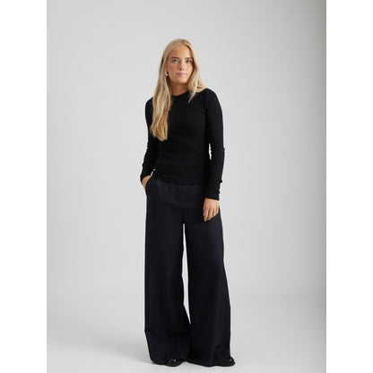 PC Phoebe GOTS Long Sleeve Top black