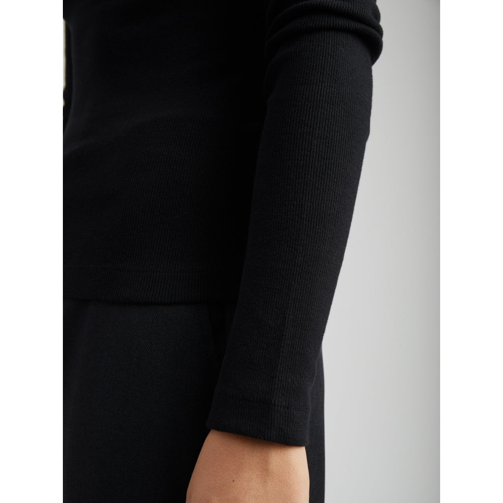 PC Phoebe GOTS Long Sleeve Top black
