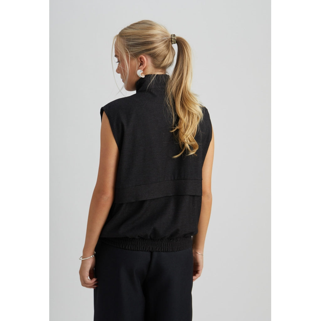 PC Tosca Vest black mel