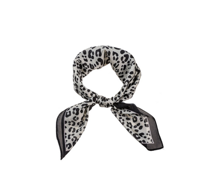 Day&Eve  Leopard Scarf- black