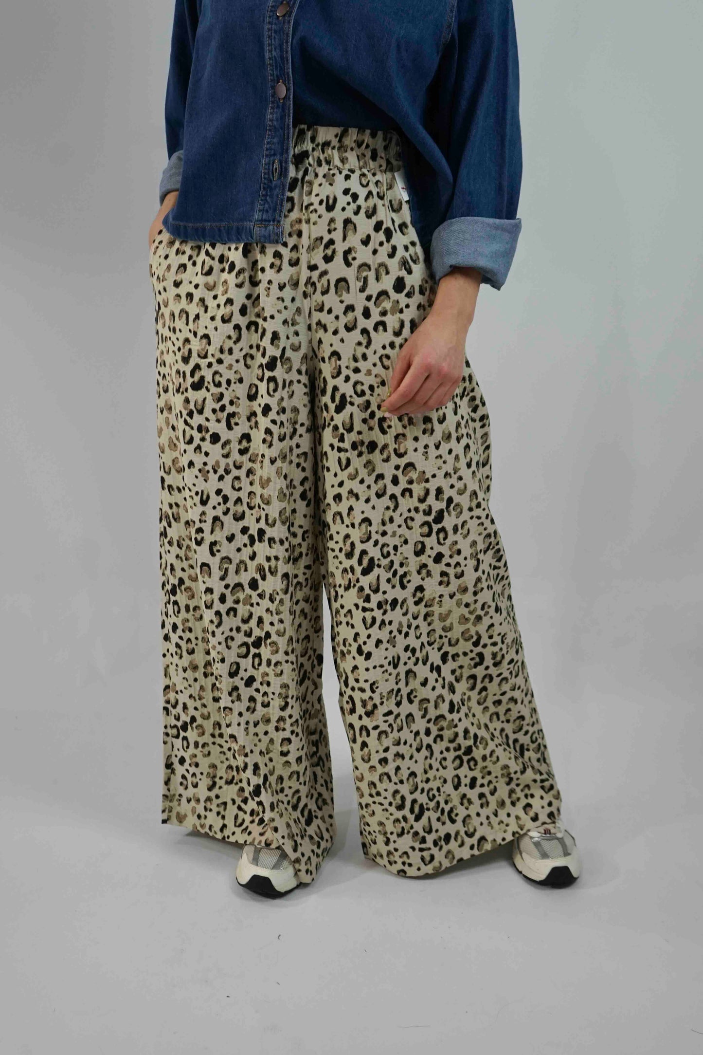 Broek Alyona Vlora Pants Oatmeal